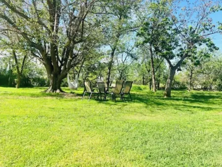 Cottage Casita on an Orchard. No parties nor gatherings.