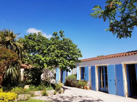Ferienhaus in Strandnähe für 4-6 Personen in La Rémigeasse, Dolus D'oléron Отели в г. Долю-д'Олерон