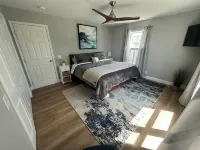 Beautiful Ocean Front House with Private Beach, Hot Tub and Spectacular Sunsets Hotels in Fairhaven