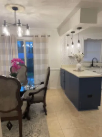 Charming and cozy 3-bedroom house, 2 full bathrooms in High Point close to HPU