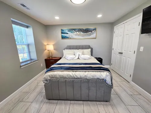 Cozy 1-bedroom apartment in Lumberton with AC, WiFi.