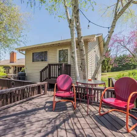 Find your Happy Place at our Country Cottage!!