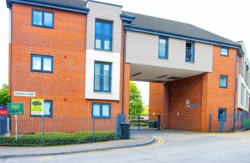 Spacious 2 Bedroom Flat - Kettering