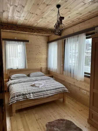 Dreamy House 3 for 5 in Zabljak Отели рядом с достопримечательностью «Жабляк»