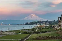Stay near Point Defiance Park in our charming 1-bedroom cottage