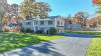 Exceptional 6Br Coastal Retreat, 8-Minute Walk to Moody Beach