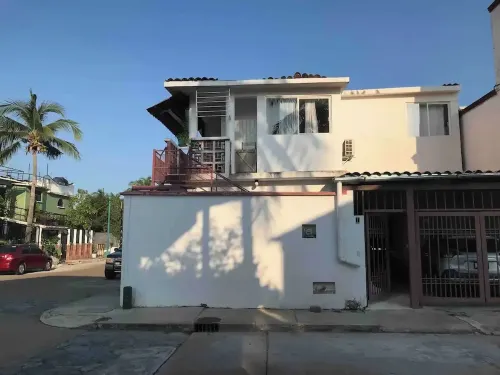 Villasunset convenient to the beach