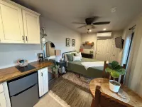 Adorable Casita with Pool for 2 People