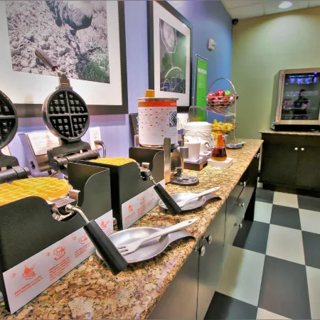 Hampton Inn & Suites Flowery Branch Lake Lanier