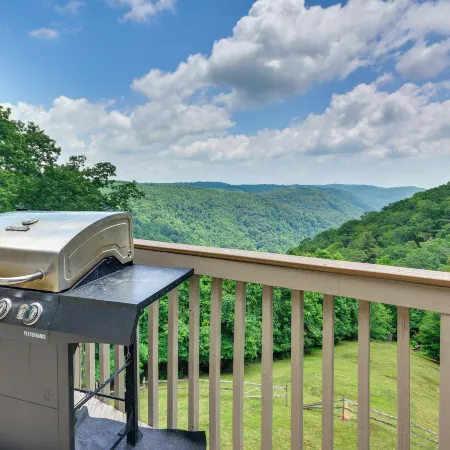 40-Acre Ararat Escape on-Site Trails and Mtn Views!