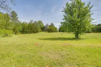 6 Mi to Dtwn! Couples Retreat in Rutherfordton - Parkplatz
