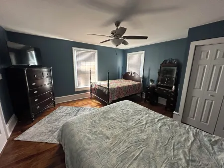 Newly renovated 3 bed 2 bath house in Clifton Forge, Va Отели рядом с достопримечательностью «Humpback Bridge»