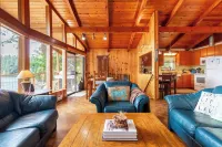 Goss Lake Getaway by AvantStay Lakefront Escape Các khách sạn gần Double Bluff Beach