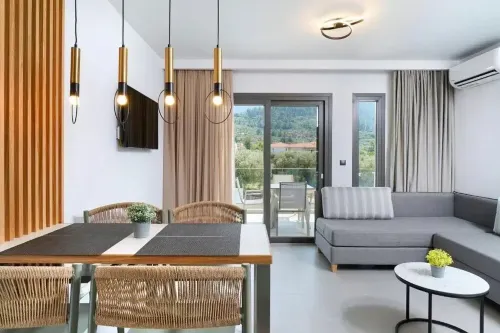 Olia Thassos - Luxury Apartments - Parkering