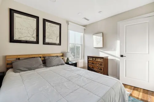 Historic 2 Bed/2 Bath Downtown Loft w/Park View & Spa Access Hotels in Chestertown