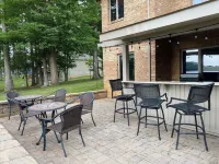 Lakefront memories waterfront with all the amenities including private beach