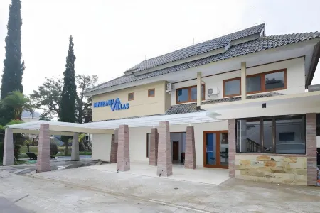 TwoSpaces Living at Panorama Villas Отели рядом с достопримечательностью «Omah Willys»