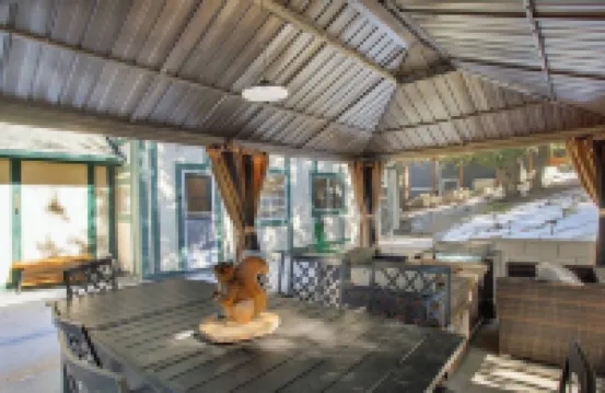 4 Bed 3Bath Mountain House in Peaceful Lake Arrowhead with WiFi, AC, Backyard