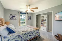 Seaside Coral 3/2 Pool & Hot Tub