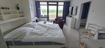 Apartment for 4 p., near the beach (200m), with balcony, south beach/fehmarn