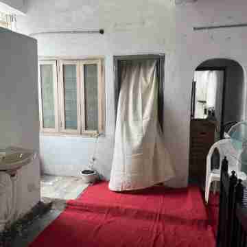 Lovely studio room in Hyderabad Rooms