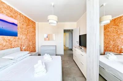 The Bridge - Peschiera Holiday Butterfly Camping Village附近的飯店