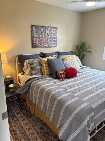 Krueger’s cottage with Lake Acess.  Newly remodeled.