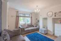 Charming house with WiFi in delightful Doncaster