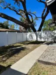 New! Fenced Yard, 10m to downtown! Joes Creek Park 2BR
