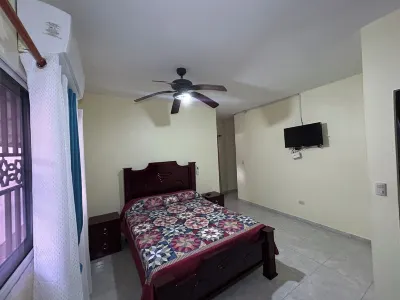 3-bedroom house in fantastic Cabrera with AC, WiFi Hotel a 