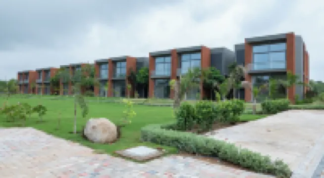 1-bedroom apartment in fabulous Vadodara with fitness room with all amenities.