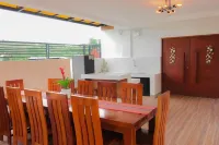 TJM Hot Spring Villa 1, a spacious 5-bedroom, with WiFi, AC in serene Los Baños