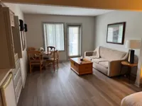 Oasis Family Cottage-GetawaysHome in Shanty Bay, ON