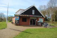 Compleet Ingericht Chalet op 400 m van Centrum en 1,7 km van het Strand Renesse
