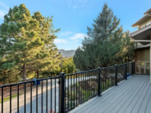 Charming 2-bedroom guest unit near AFA and fabulous Colorado Springs Hotels in Gleneagle