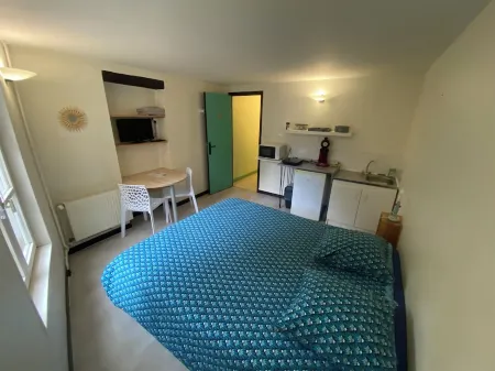 Studio 7 "les moulins" in the city center Отели в г. Шербур-Октевиль