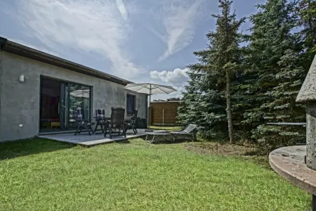 Das Nebengebäude Ferienhaus in Mönkebude am Stettiner-haff Отели в г. Юккер-Рандов