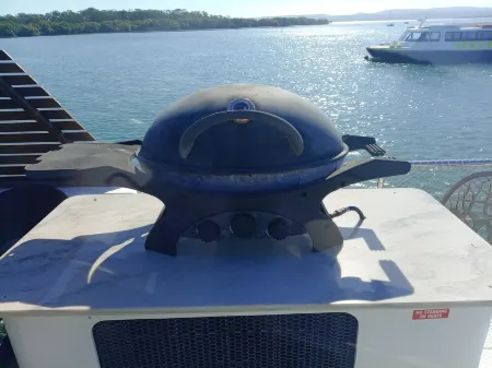 luxury floating penthouse Russell island Отели в г. Стредброук Айленд