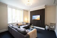 Wolverhampton City Centre, Luxury Apartment