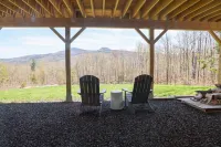 Modern Chalet in Tannersville w/ Huge Deck & Epic Views on 5 Private Acres