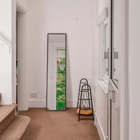 Immaculate 3-bed Cottage in Hampton