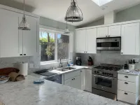 Capitola Beach Retreat Hotels in Capitola