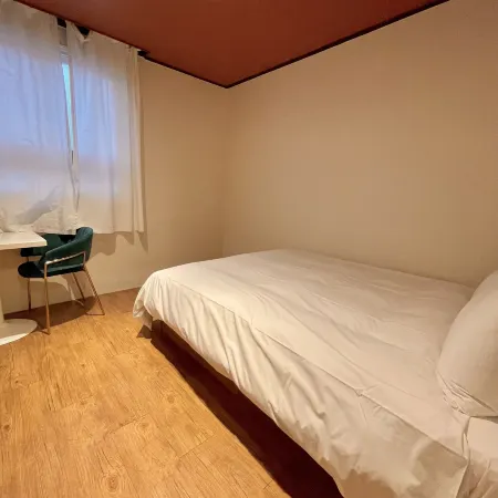 Comma Plus - Hostel