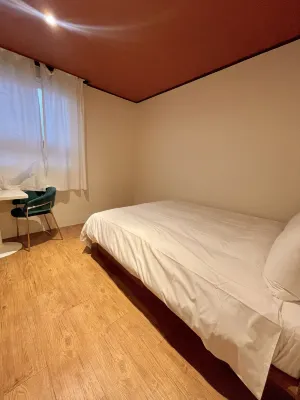 Comma Plus - Hostel Hotel di 