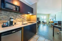 Grand Park Hotel & Suites Downtown Vancouver, Ascend Hotel Collection