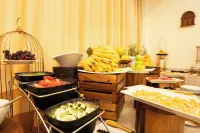 Treetop by Eight Continents Zanzibar - breakfast