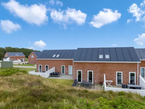 "Reija" - 2.3km from the Sea