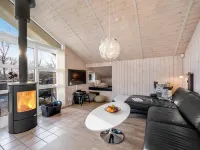 "Cristiana" - 1km to the Fjord Hotels in Hemmet