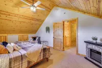 Modern Cabin w/ Grill Near Golf & Bass Fishing! - Wifi