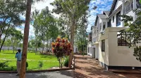 The Loch Hotel Bondo Hotels near Oloo Otianga Stage